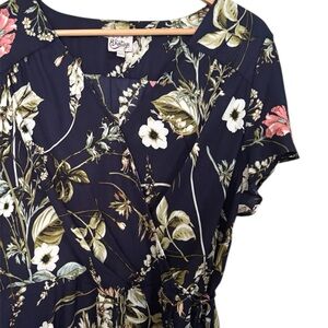 💥 Como Vintage Floral Surplice V-Neck Top